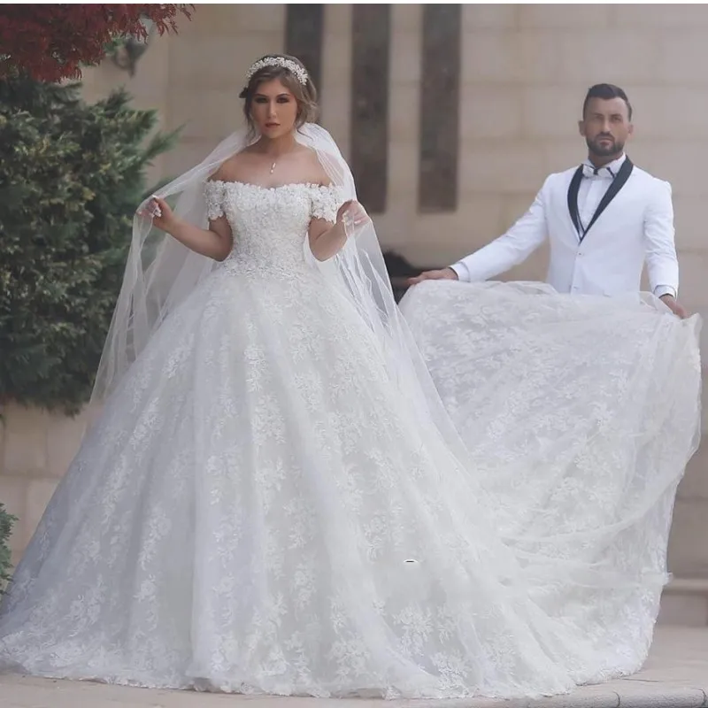 Fashionable Off-the-Shoulder Wedding Dresess Ball Gown 2019 Short Sleeve Vintage Lace Bride Wedding Gown
Fashionable Off-the-Shoulder Wedding Dresess Ball Gown 2019 Short Sleeve Vintage Lace Bride Wedding Gown