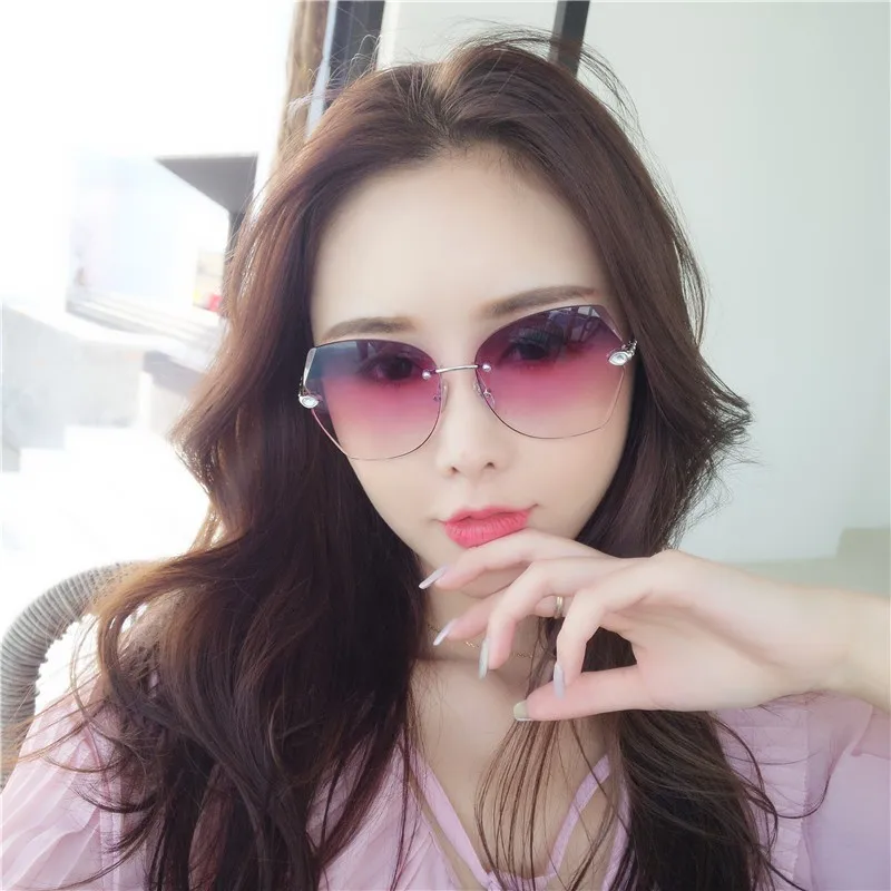 DENISA Luxuxry Brand Rhinestone Sunglasses Women 2019 Gradient Rimless Sunglasses Ladies UV400 Glasses Shades For Women G31254
DENISA Luxuxry Brand Rhinestone Sunglasses Women 2019 Gradient Rimless Sunglasses Ladies UV400 Glasses Shades For Women G31254