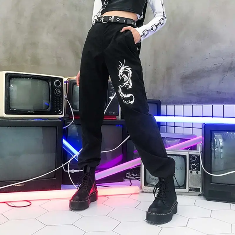 Harajuku Casual Pants Women Joggers 2019 Gothic New Dragon Embroidery Black Sweatpants Animal Fashion Summer High Waist Trousers
Harajuku Casual Pants Women Joggers 2019 Gothic New Dragon Embroidery Black Sweatpants Animal Fashion Summer High Waist Trousers