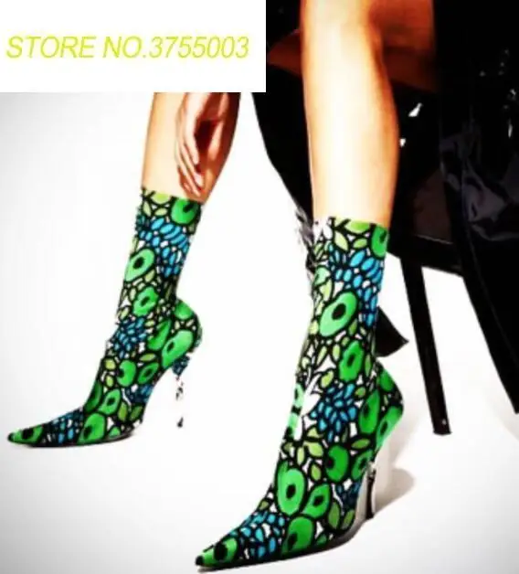 2018 Hottest Women Spandex Boots Flower Print Sexy Point Toe Ladies High Heel Sock Boots Slip On Stretch Boots Fashion Boots
2018 Hottest Women Spandex Boots Flower Print Sexy Point Toe Ladies High Heel Sock Boots Slip On Stretch Boots Fashion Boots