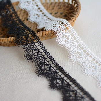20yards Width 3cm Black white Water soluble lace ribbon trim fabric DIY necklace collar curtain dress Clothing hat accessories
20yards Width 3cm Black white Water soluble lace ribbon trim fabric DIY necklace collar curtain dress Clothing hat accessories