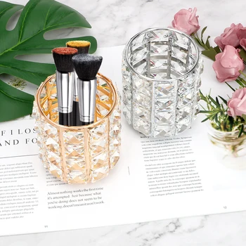 European Metal Makeup Brush Storage Tube Crystal Jewelry Storage Box Eyebrow Pencil Beauty Tools Organizer Cosmetics Holder
European Metal Makeup Brush Storage Tube Crystal Jewelry Storage Box Eyebrow Pencil Beauty Tools Organizer Cosmetics Holder