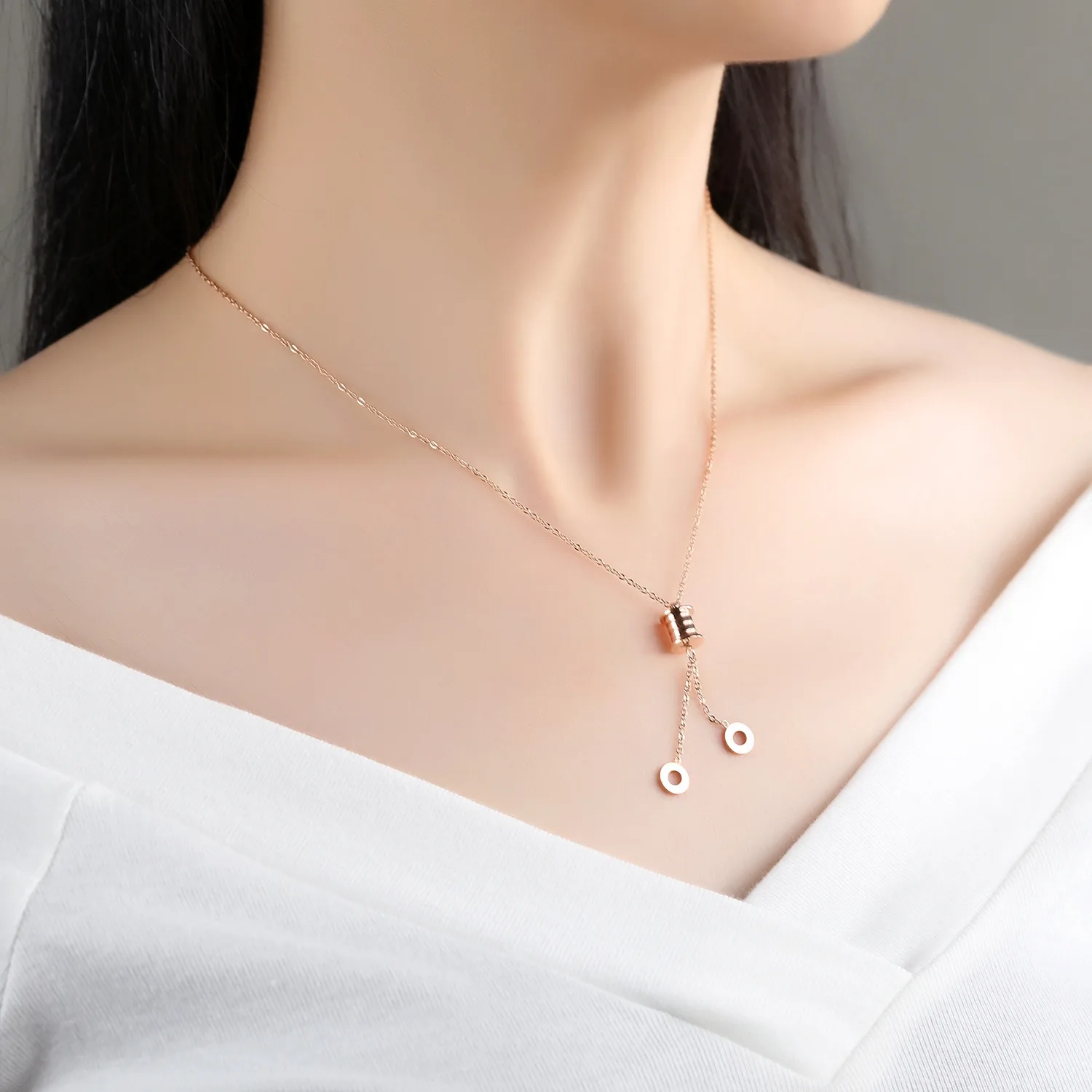 Womens Geometric Round Pendants Rose Gold Long Pendant Necklaces Red For Women Elegant Necklace Charms Colgantes Mujer
Womens Geometric Round Pendants Rose Gold Long Pendant Necklaces Red For Women Elegant Necklace Charms Colgantes Mujer