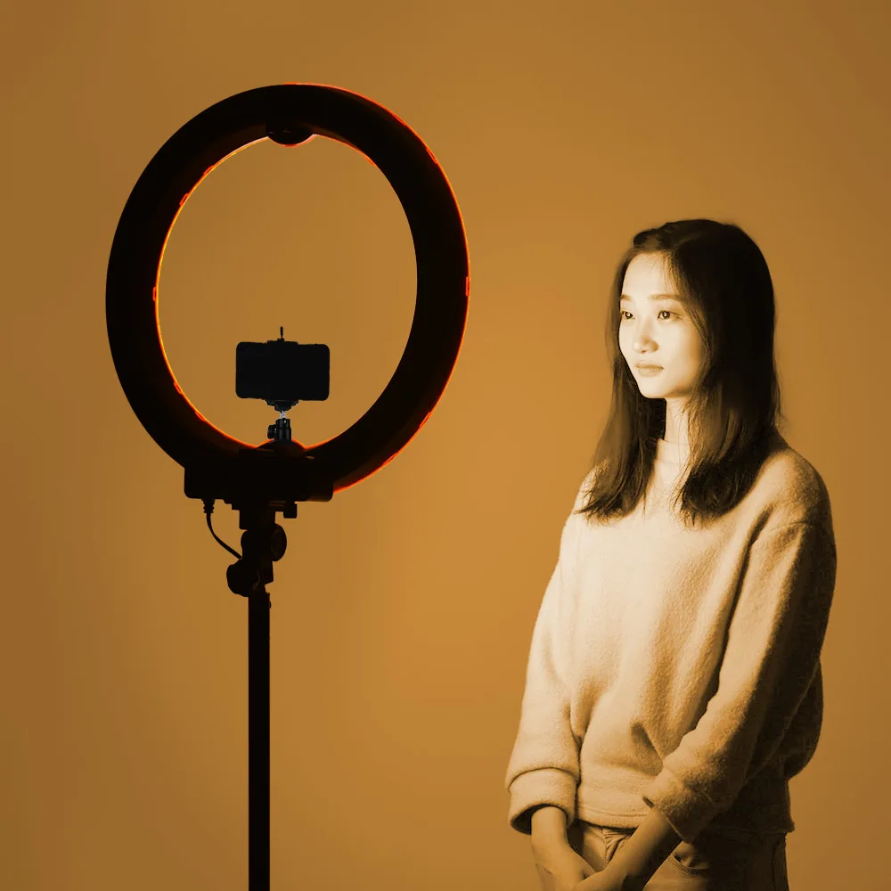 Selfie Lamp LED Video Ring Light Photography Studio Fill-in Light 360LED Bead Adjustable Brightness with Color Filters Carry Bag
Selfie Lamp LED Video Ring Light Photography Studio Fill-in Light 360LED Bead Adjustable Brightness with Color Filters Carry Bag
