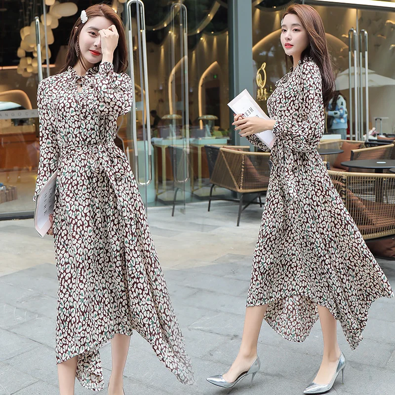 2019 New Women Bohemian Dresses Spring Summer Long Sleeve Printing Leopard Dresses With Belt High Waist Stand Collar Dress
2019 New Women Bohemian Dresses Spring Summer Long Sleeve Printing Leopard Dresses With Belt High Waist Stand Collar Dress
