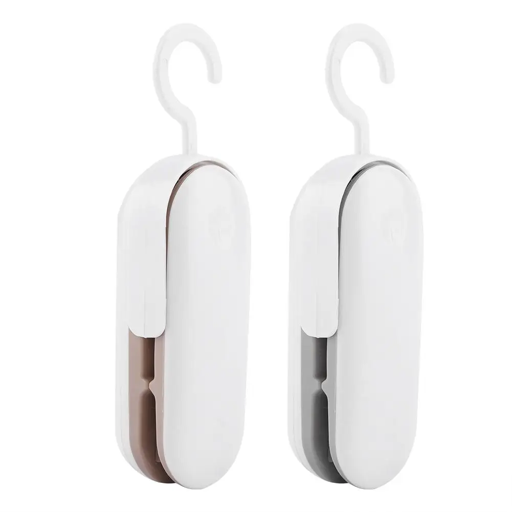 Hand Pressure Sealing Machine Clip Convenient Mini Snacks Plastic Bag Heat Sealing Machine Vacuum Food Sealing Packaging Machine
Hand Pressure Sealing Machine Clip Convenient Mini Snacks Plastic Bag Heat Sealing Machine Vacuum Food Sealing Packaging Machine