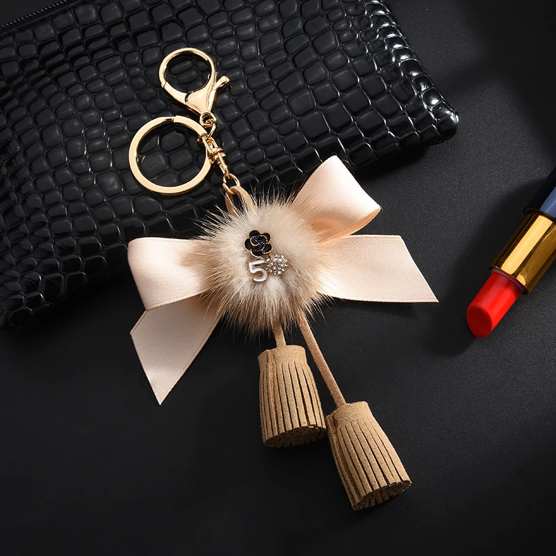 Hot Sale Keychain Bow Knot Key Chain with Mink Fur Ball Gifts for Women Llaveros Mujer Car Bag Accessories Keyring Holder
Hot Sale Keychain Bow Knot Key Chain with Mink Fur Ball Gifts for Women Llaveros Mujer Car Bag Accessories Keyring Holder