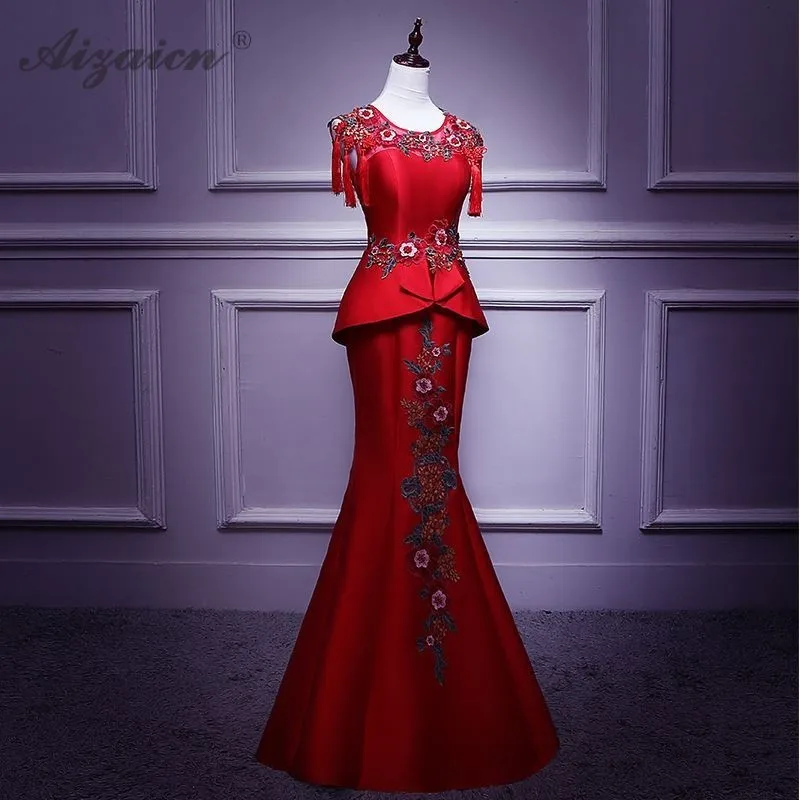 2019 Red Embroidery FishTailing Evening Dress China Bride Wedding Qipao Long Cheongsam Chinese Oriental Vintage Party Dresses
2019 Red Embroidery FishTailing Evening Dress China Bride Wedding Qipao Long Cheongsam Chinese Oriental Vintage Party Dresses