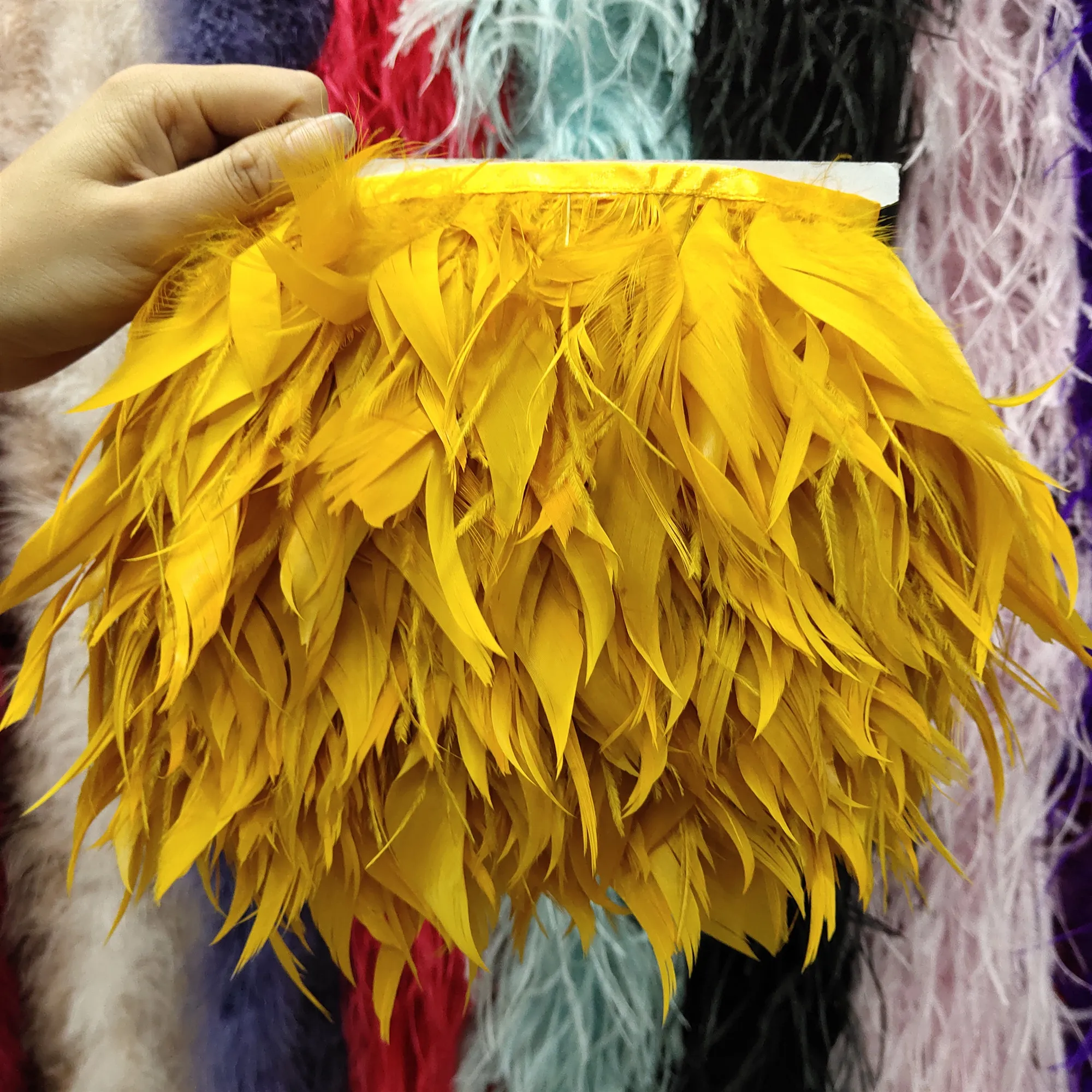 1Yards Golden Yellow Natural Turkey and Ostrich Feather Ribbon 10-15cm/4-6 inch For weddings Dress/Craft Supplies Decoration
1Yards Golden Yellow Natural Turkey and Ostrich Feather Ribbon 10-15cm/4-6 inch For weddings Dress/Craft Supplies Decoration