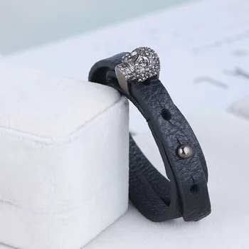 European and American jewelry wholesale black skull head inlaid fashion dual-use money bracelet neck chain men and women
European and American jewelry wholesale black skull head inlaid fashion dual-use money bracelet neck chain men and women