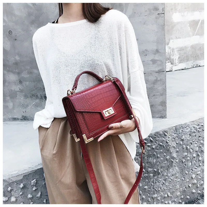 Luxury Women Handbags Fashion Spring 2019 New Shoulder Bags Cover Stone Designer Ladies Party Crossbody Bags Small Flap Bags Sac
Luxury Women Handbags Fashion Spring 2019 New Shoulder Bags Cover Stone Designer Ladies Party Crossbody Bags Small Flap Bags Sac
