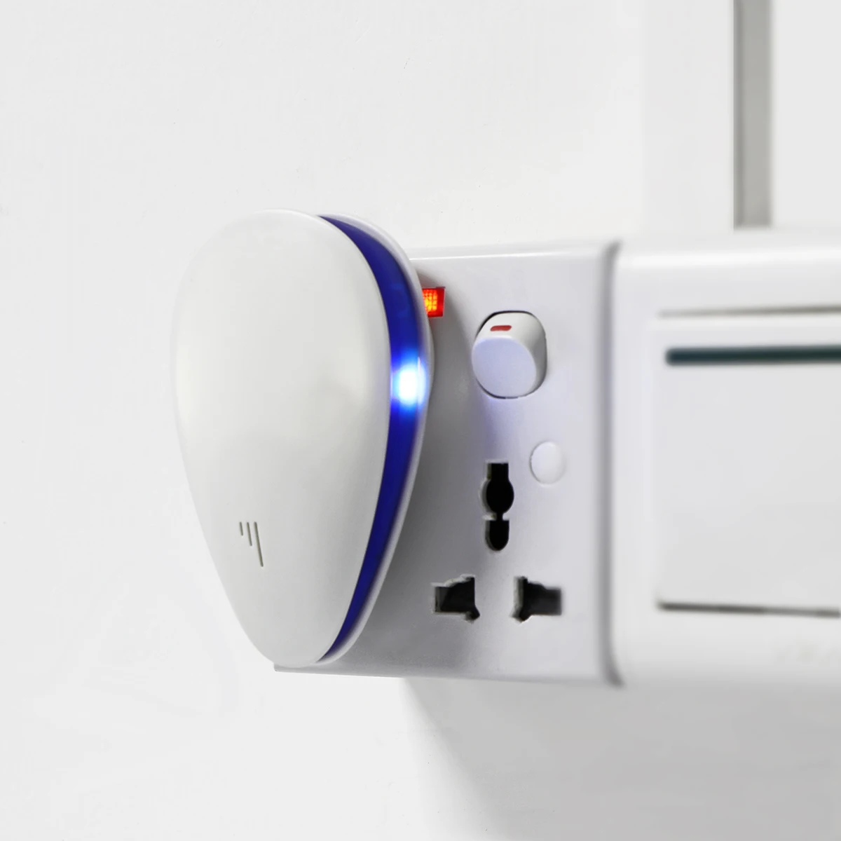 US Plug Ultrasonic Anti Mosquito Mouse Repeller Rodent Electronic Pest Control Rodent Rat Mouse Repeller Mice Mouse Repellent
US Plug Ultrasonic Anti Mosquito Mouse Repeller Rodent Electronic Pest Control Rodent Rat Mouse Repeller Mice Mouse Repellent