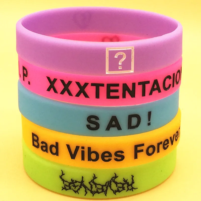 300pcs XXXtentacion sad look at me Jahseh Dwayne Onfroy rapper star motivational Silicone Wristband Bracelets for craft gift
300pcs XXXtentacion sad look at me Jahseh Dwayne Onfroy rapper star motivational Silicone Wristband Bracelets for craft gift