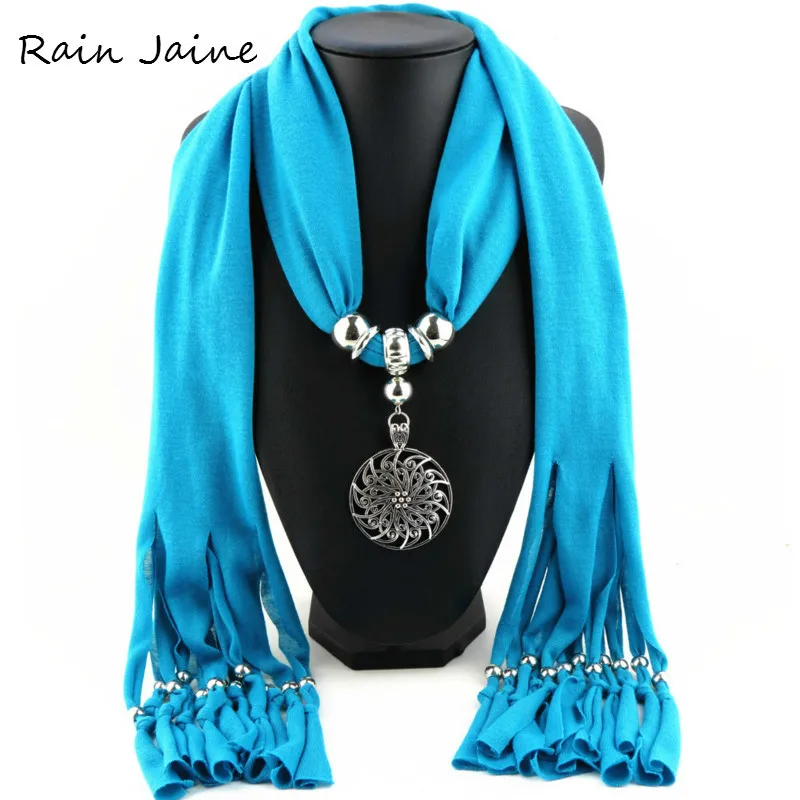 Women Scarves Ring Alloy Circle Flower Pendeloque Cut Scarfs Shawl Decorate Goods Flow Soviet Neckerchief Headscarf Muslim Scarf
Women Scarves Ring Alloy Circle Flower Pendeloque Cut Scarfs Shawl Decorate Goods Flow Soviet Neckerchief Headscarf Muslim Scarf