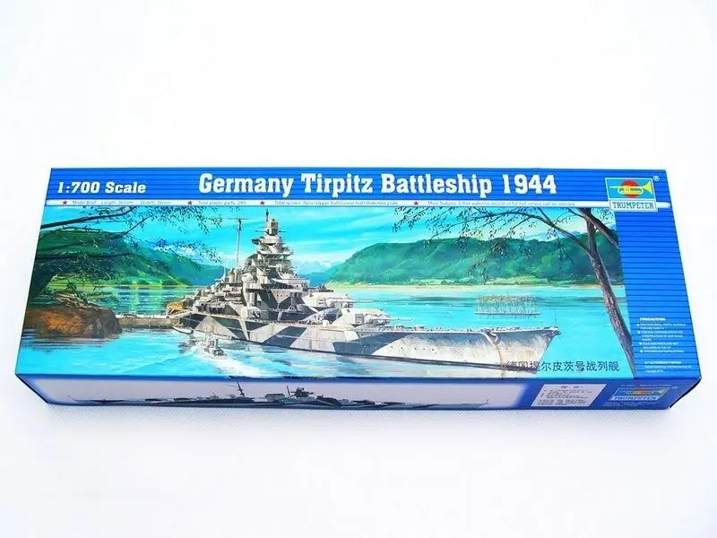 Trumpeter масштаб 05712 1/700 немецкий боевой корабль Tirpitz модель 1944 боевое