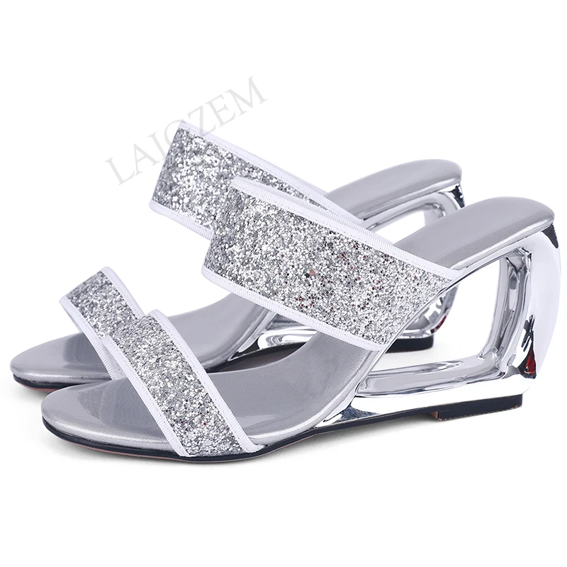 LAIGZEM CHIC Women Sandals Hollow Strange Wedge Heels Slides PARTY Prom Cosplay Ladies Shoes Woman Sapato Feminino Size 33-43
LAIGZEM CHIC Women Sandals Hollow Strange Wedge Heels Slides PARTY Prom Cosplay Ladies Shoes Woman Sapato Feminino Size 33-43