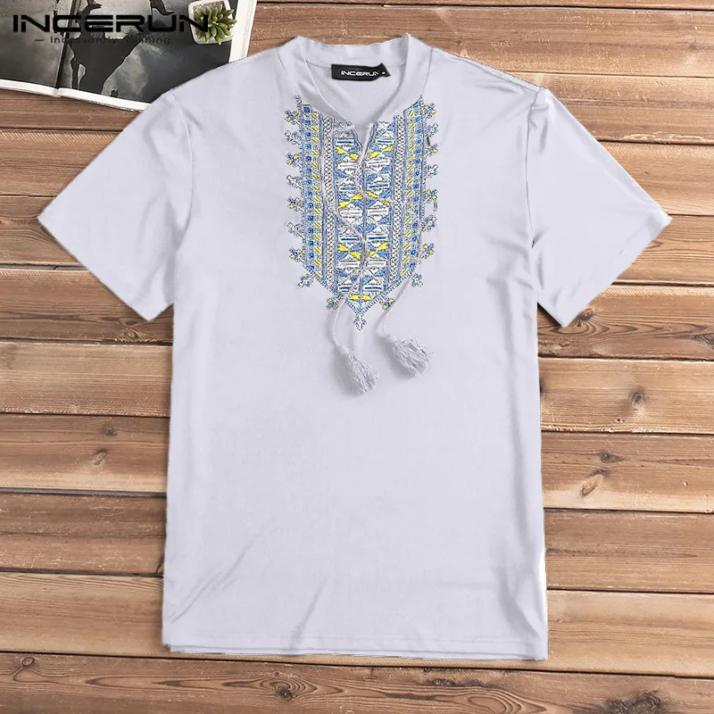 Summer Ukraine Style Mens Shirt Short Sleeve Floral Embroidery Black T-Shirt Loose Male Tee Tops Camisa Masculina Ethnic Clothes
Summer Ukraine Style Mens Shirt Short Sleeve Floral Embroidery Black T-Shirt Loose Male Tee Tops Camisa Masculina Ethnic Clothes