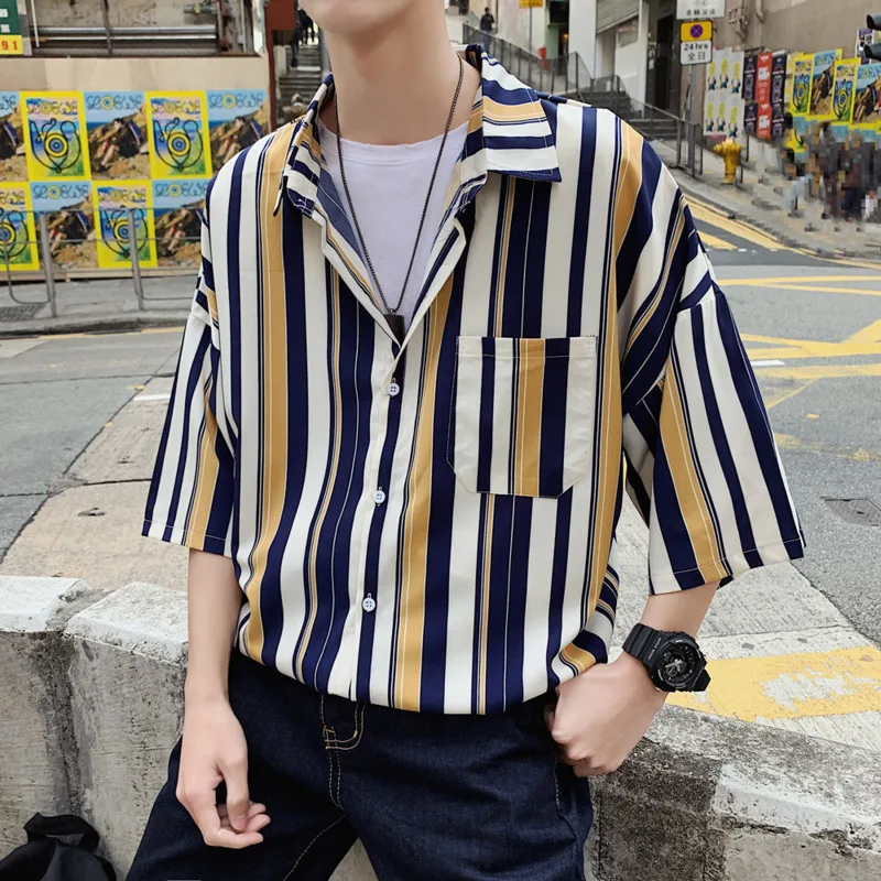 Men's shirt 2019 summer new short sleeve shirt stripe print five-point sleeve shirt lapel slim loose casual men's wear
Men's shirt 2019 summer new short sleeve shirt stripe print five-point sleeve shirt lapel slim loose casual men's wear