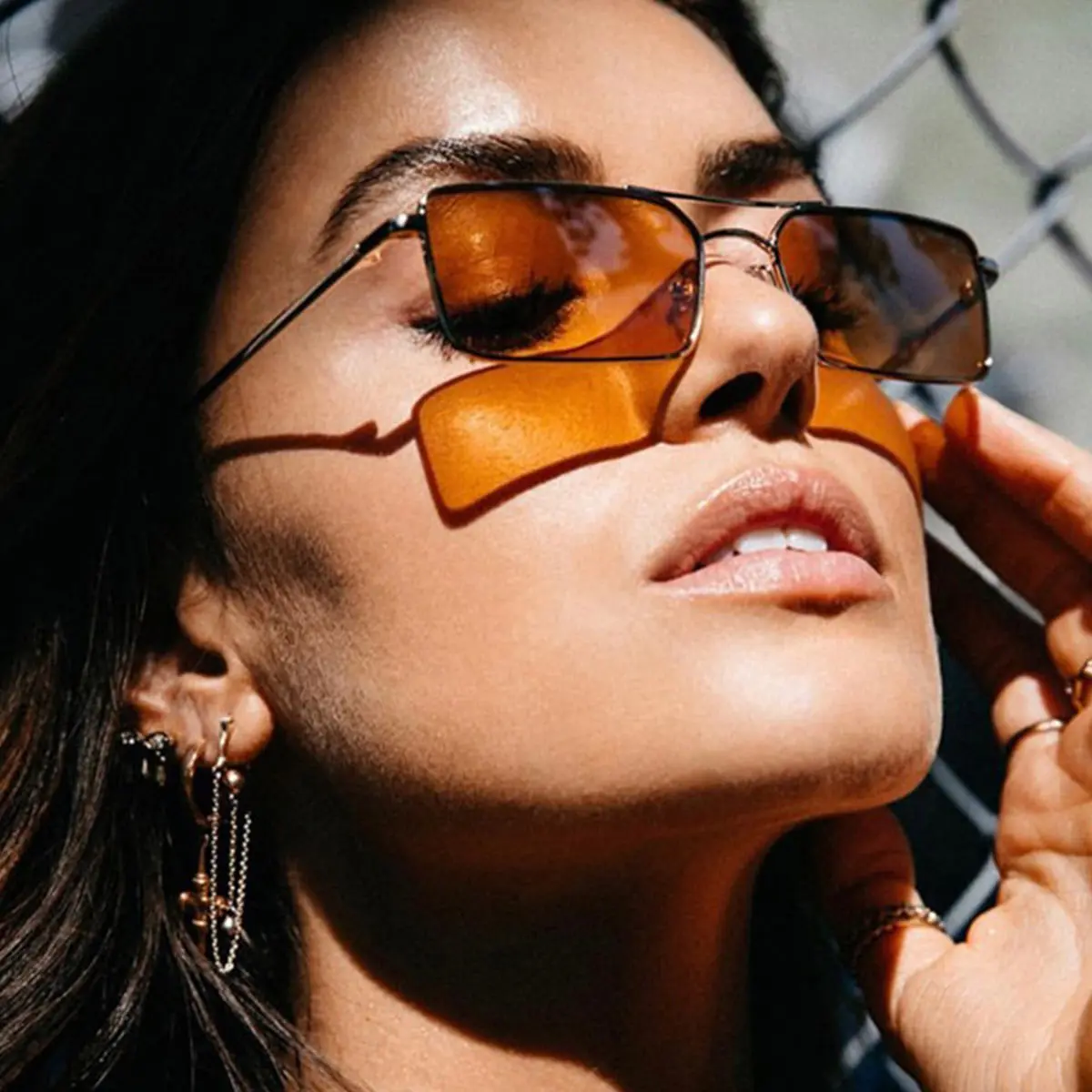 Evrfelan Small Retro Shades Rectangle Sunglasses Women Red Lens Metal Frame Clear Lens Sun Glasses For Men Unisex UV400 oculos
Evrfelan Small Retro Shades Rectangle Sunglasses Women Red Lens Metal Frame Clear Lens Sun Glasses For Men Unisex UV400 oculos