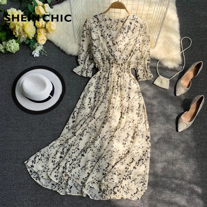 2019 New Summer Vintage Women Midi Dress Elegant V Neck Floral Print Female Dress Korean Half Flare Sleeve Dress Vestido
2019 New Summer Vintage Women Midi Dress Elegant V Neck Floral Print Female Dress Korean Half Flare Sleeve Dress Vestido