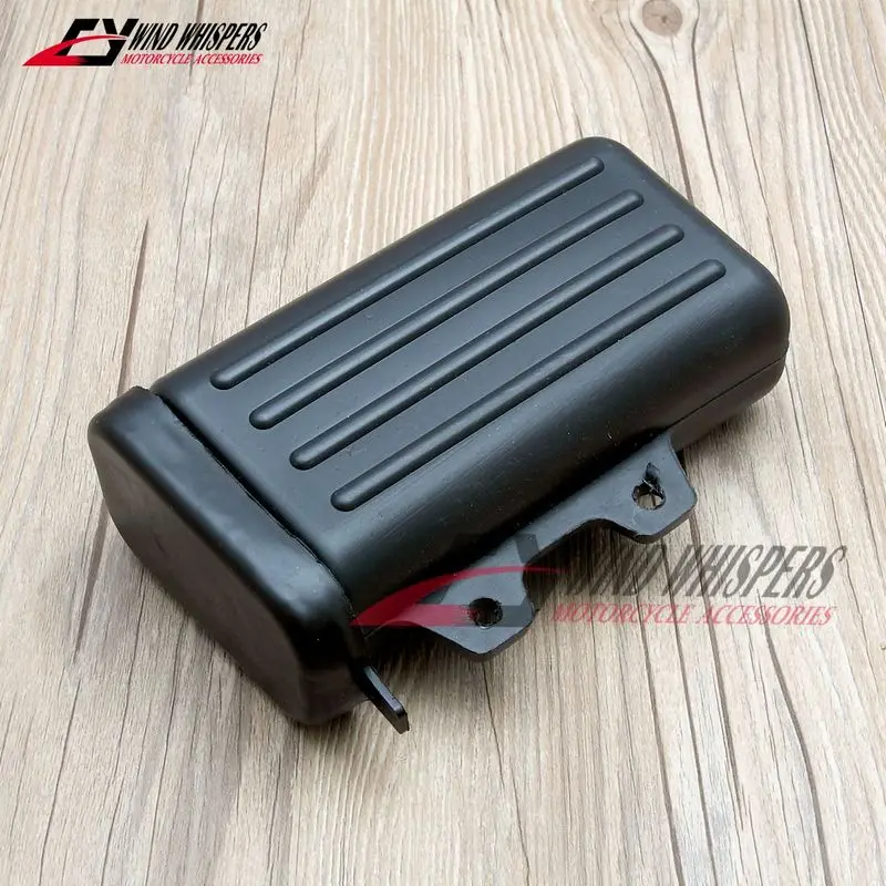 Motorcycle Pit Dirt Trail Bikes Tool Box Holder Bottle Plastic Container For Suzuki DR250 Djebel 250 For Yamaha TW200 TW225
Motorcycle Pit Dirt Trail Bikes Tool Box Holder Bottle Plastic Container For Suzuki DR250 Djebel 250 For Yamaha TW200 TW225