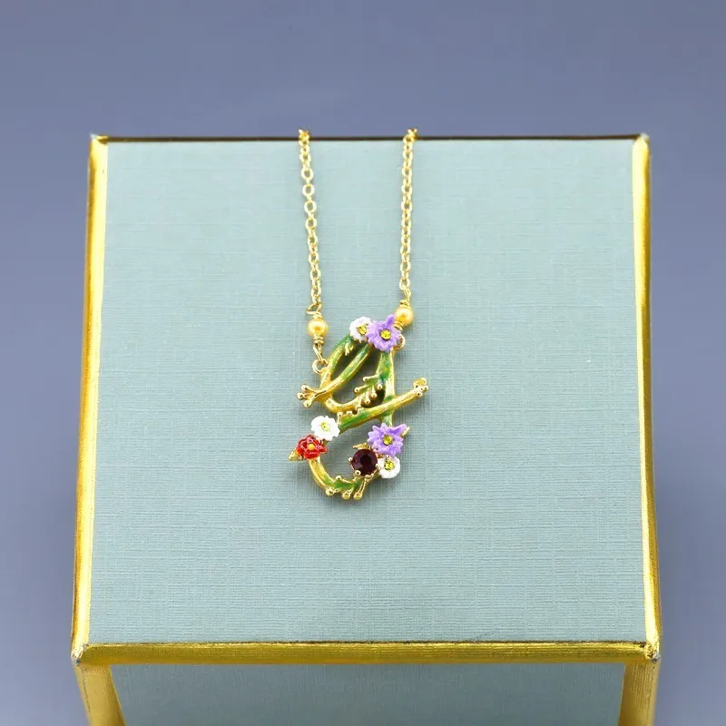 Enamel Glaze Cane Vine Colour Floret English Letter G H I Clavicle Necklace Woman
Enamel Glaze Cane Vine Colour Floret English Letter G H I Clavicle Necklace Woman