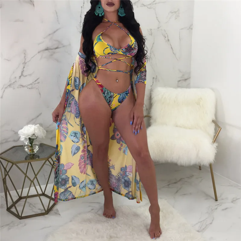 2019 Explosion New Summer printing swimsuits women sexy 2 piece set top +Long coat Beach two piece set conjunto feminino
2019 Explosion New Summer printing swimsuits women sexy 2 piece set top +Long coat Beach two piece set conjunto feminino
