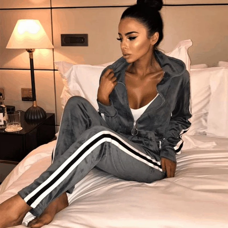 2 TWO PIECE SET Velvet Velour Tracksuit Striped Hoodie Pants Clothing Warm Suits For Women Winter Outfits Leisure Sweatsuits New
2 TWO PIECE SET Velvet Velour Tracksuit Striped Hoodie Pants Clothing Warm Suits For Women Winter Outfits Leisure Sweatsuits New