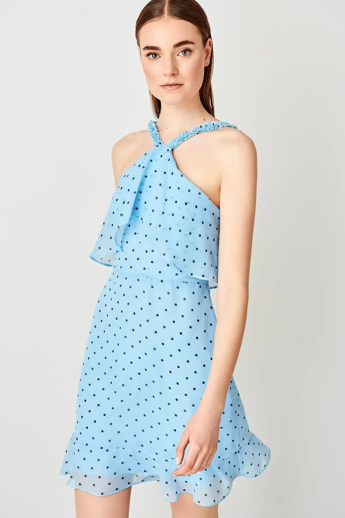 Trendyol Blue Hanging Dress TWOSS19FG0058 
Trendyol Blue Hanging Dress TWOSS19FG0058