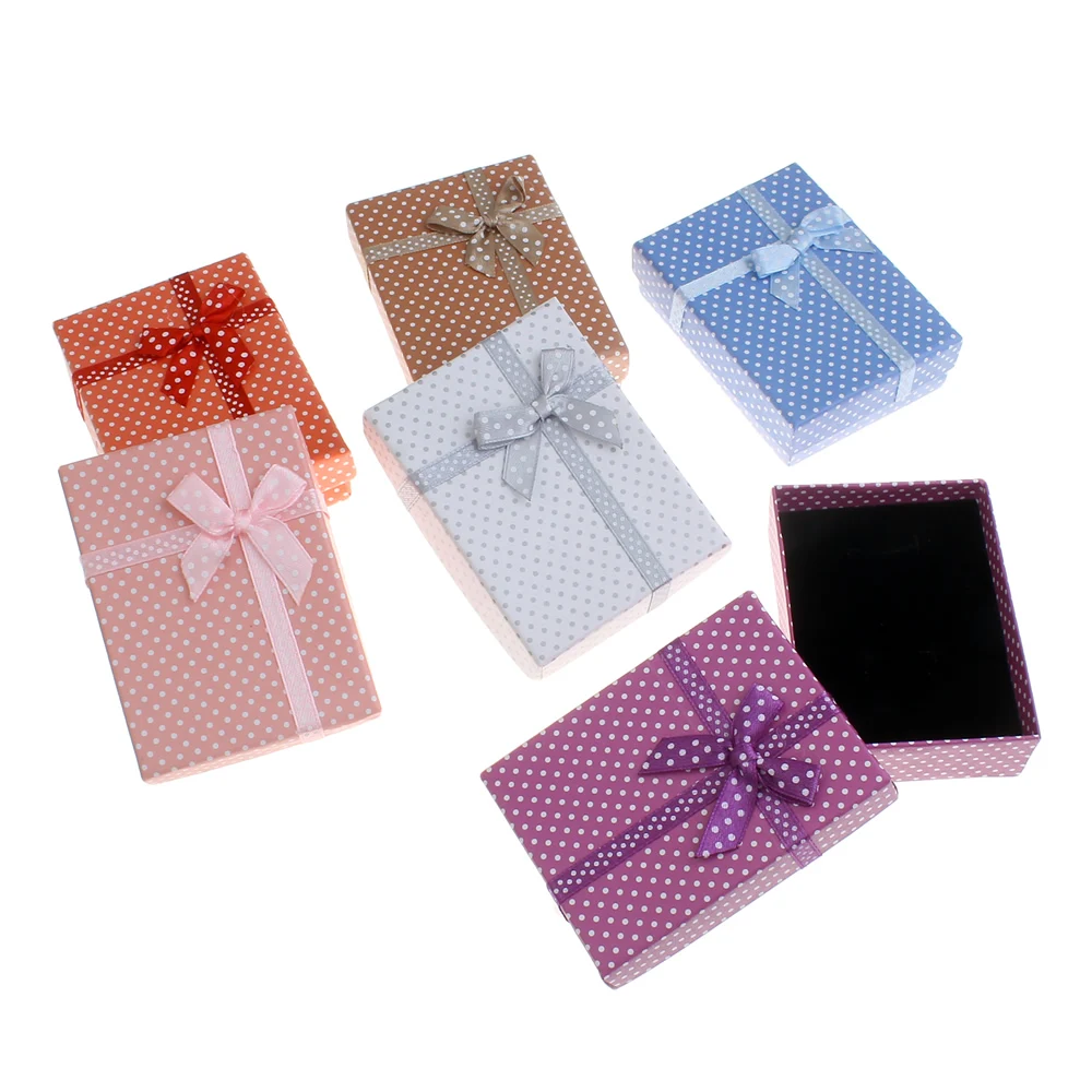 1pcs Cardboard Jewelry Set Boxes for Necklaces and Pendants with Bowknot Outside and Sponge Inside Rectangle 9.5x7x2.6cm
1pcs Cardboard Jewelry Set Boxes for Necklaces and Pendants with Bowknot Outside and Sponge Inside Rectangle 9.5x7x2.6cm