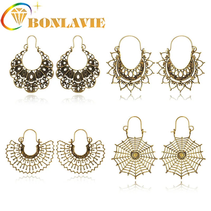 Fashion Ornaments Concise Spider Web Hollow Out Semi-circle Pattern C Word Carving Drip Sector Earrings Vintage Ear Nail Earring
Fashion Ornaments Concise Spider Web Hollow Out Semi-circle Pattern C Word Carving Drip Sector Earrings Vintage Ear Nail Earring