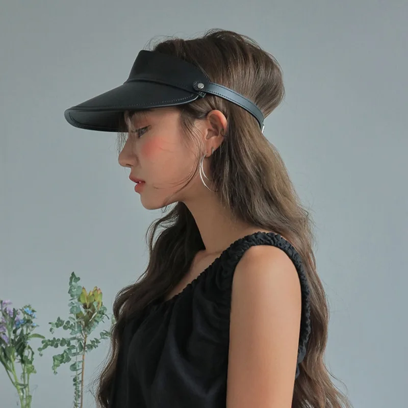 Sunshade Hat Bicycle PU Sun Hat Women PU Visor Hat Summer Cap Fashion Show Model Harajuku Visor Hat Summer Empty Roof
Sunshade Hat Bicycle PU Sun Hat Women PU Visor Hat Summer Cap Fashion Show Model Harajuku Visor Hat Summer Empty Roof