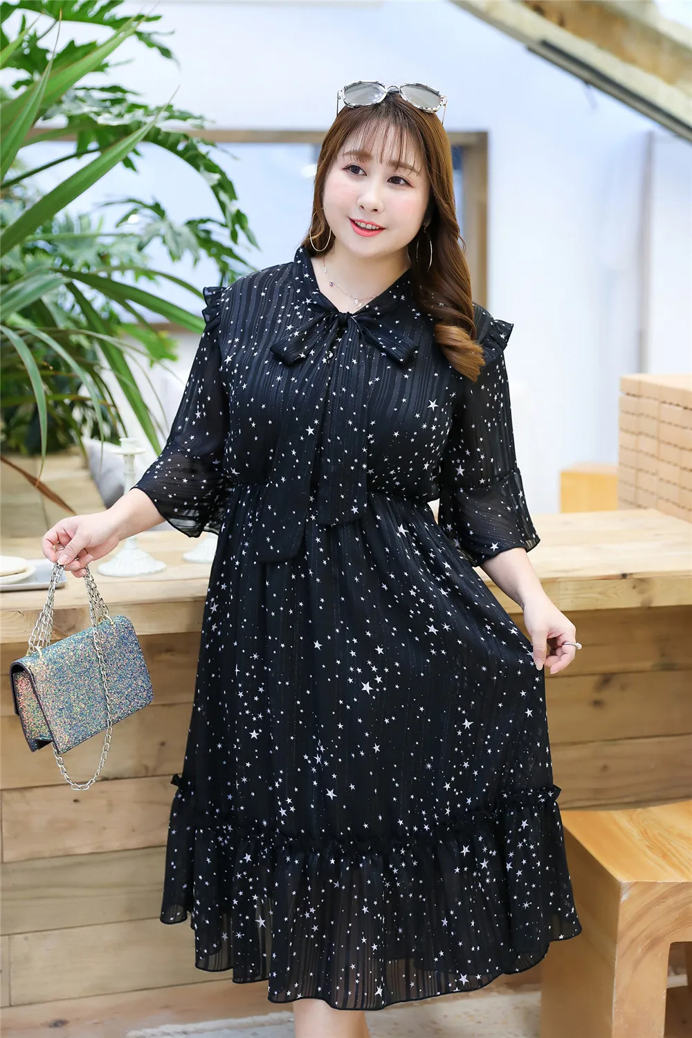 MINSUNDA Plus Size Tie Neck Star Print Chiffon A Line Dress Women Ruffle Hem Bell Sleeve Dresses Elegent Workwear Midi Dress
MINSUNDA Plus Size Tie Neck Star Print Chiffon A Line Dress Women Ruffle Hem Bell Sleeve Dresses Elegent Workwear Midi Dress