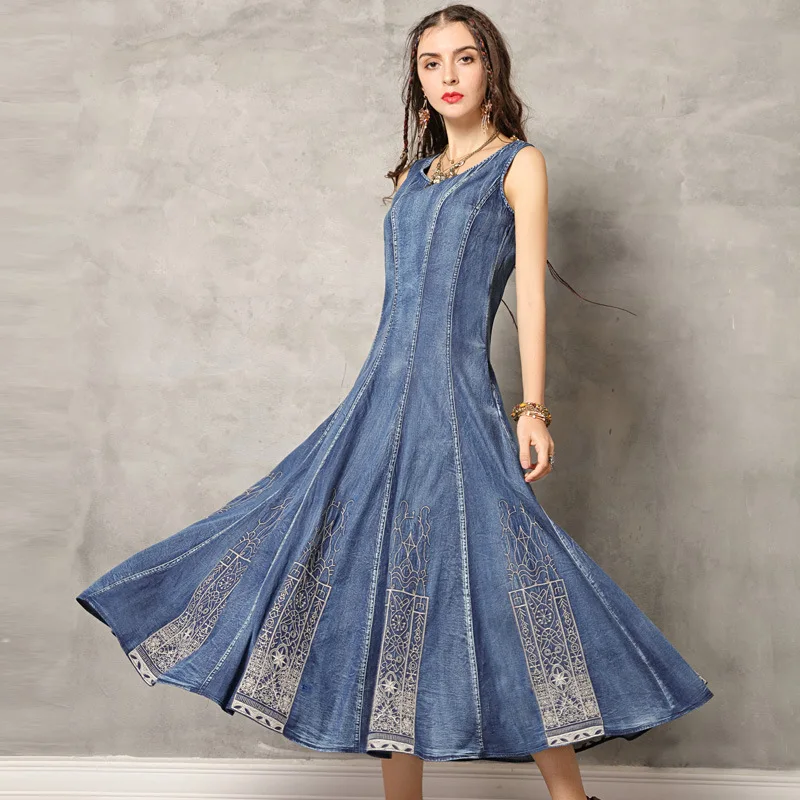 Spring New Style Women Vest Dress Vintage Embroidered Denim Large Dress high quality temperament long dress
Spring New Style Women Vest Dress Vintage Embroidered Denim Large Dress high quality temperament long dress