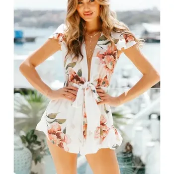 2019 Summer New V Neck Floral Print Rompers Women Chiffon Short Sleeve Ruffles Bohemian Jumpsuit Sexy Beach Overalls
2019 Summer New V Neck Floral Print Rompers Women Chiffon Short Sleeve Ruffles Bohemian Jumpsuit Sexy Beach Overalls