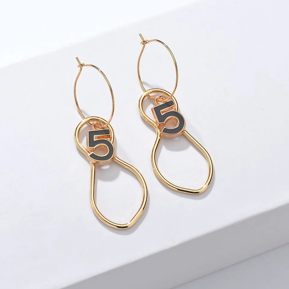 Women Gold Trendy Irregular Shape With Number 5 Drop Earrings Female Trendy Handmade Alloy Earrings Jewelry Hoops Earings
Women Gold Trendy Irregular Shape With Number 5 Drop Earrings Female Trendy Handmade Alloy Earrings Jewelry Hoops Earings