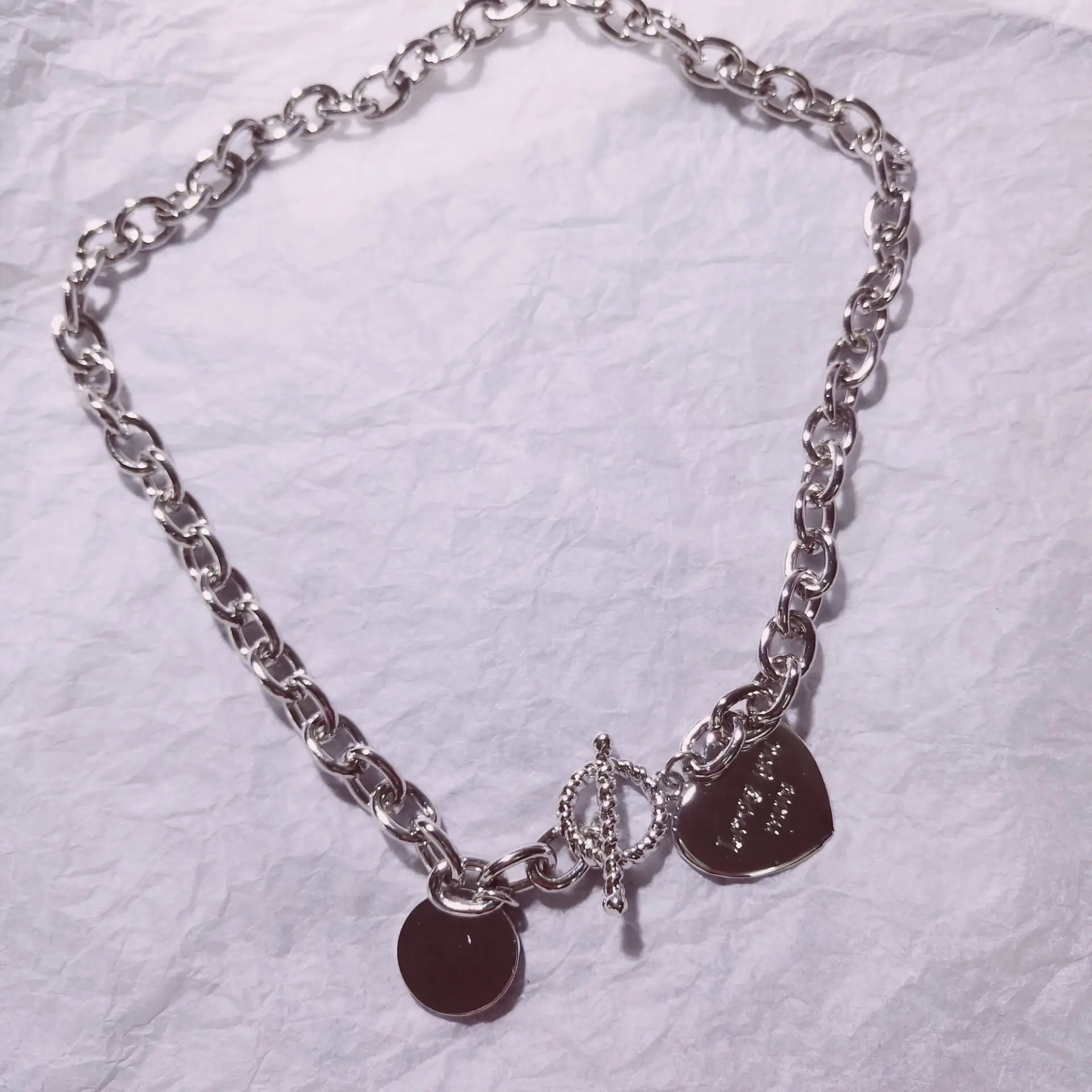 Punk Love You Mo Letters Pendant Necklace Women Thick Chain Heart Choker Necklace Silver Color Statement Collier 2019 Jewelry
Punk Love You Mo Letters Pendant Necklace Women Thick Chain Heart Choker Necklace Silver Color Statement Collier 2019 Jewelry