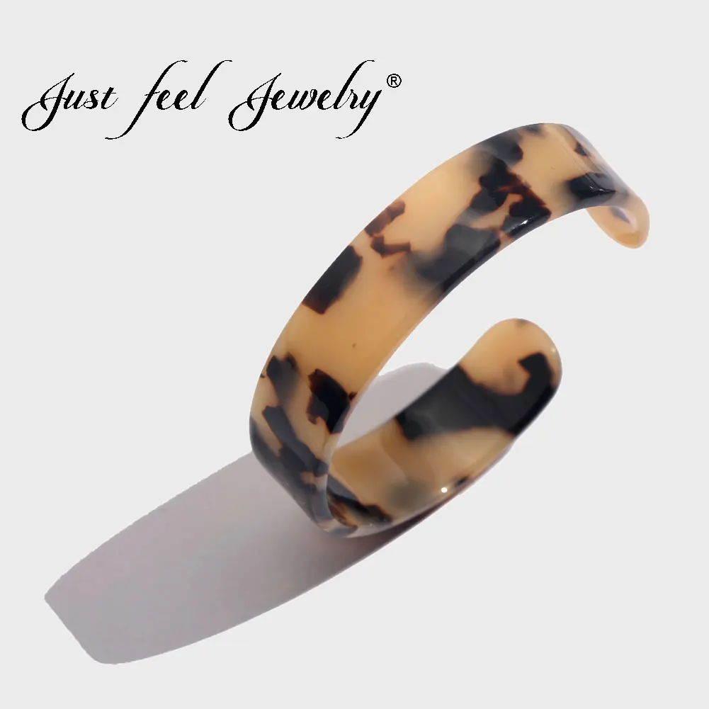 JUST FEEL ZA Fashion Acrylic Bracelets Bangle For Women Open Cuff Leopard Print Vintage Round Geometric Bracelet Bohemia Jewelry
JUST FEEL ZA Fashion Acrylic Bracelets Bangle For Women Open Cuff Leopard Print Vintage Round Geometric Bracelet Bohemia Jewelry