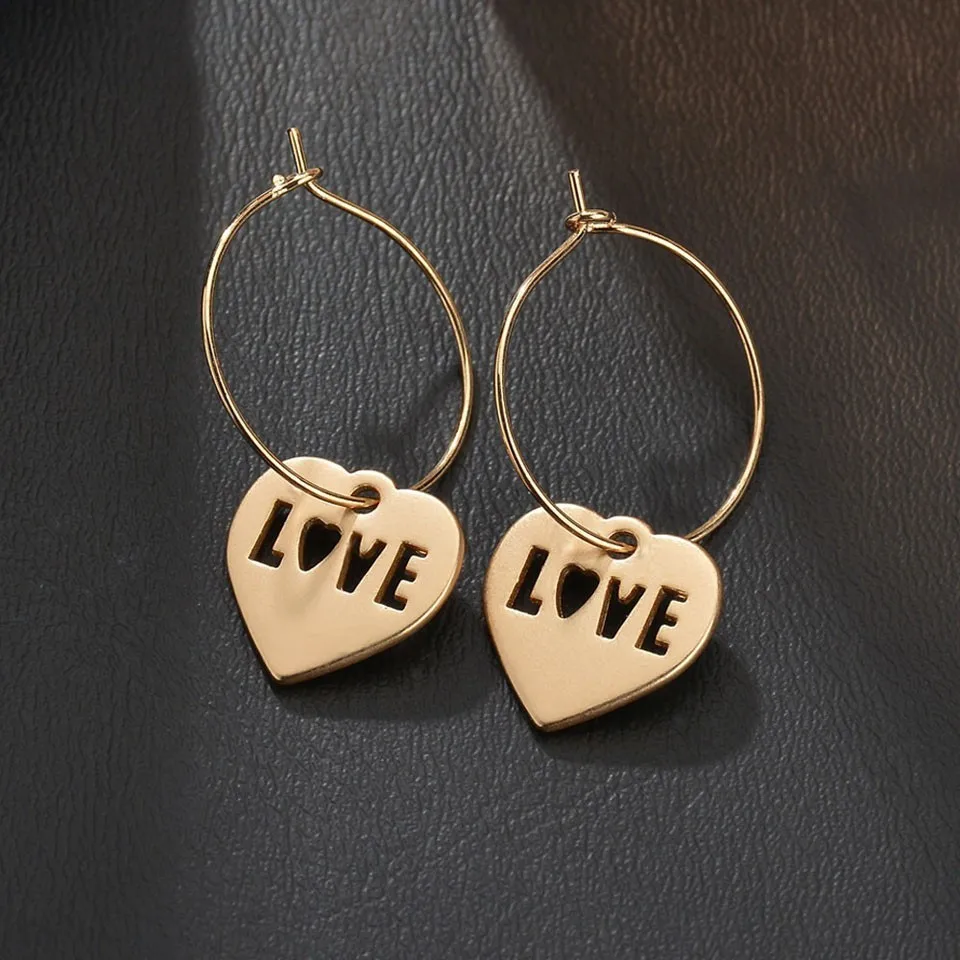 Trendy Gold Love Heart Design Drop Earrings For Women Romantic Heart Trendy Jewelry Cute Design Handmade Earings Wedding Jewelry
Trendy Gold Love Heart Design Drop Earrings For Women Romantic Heart Trendy Jewelry Cute Design Handmade Earings Wedding Jewelry