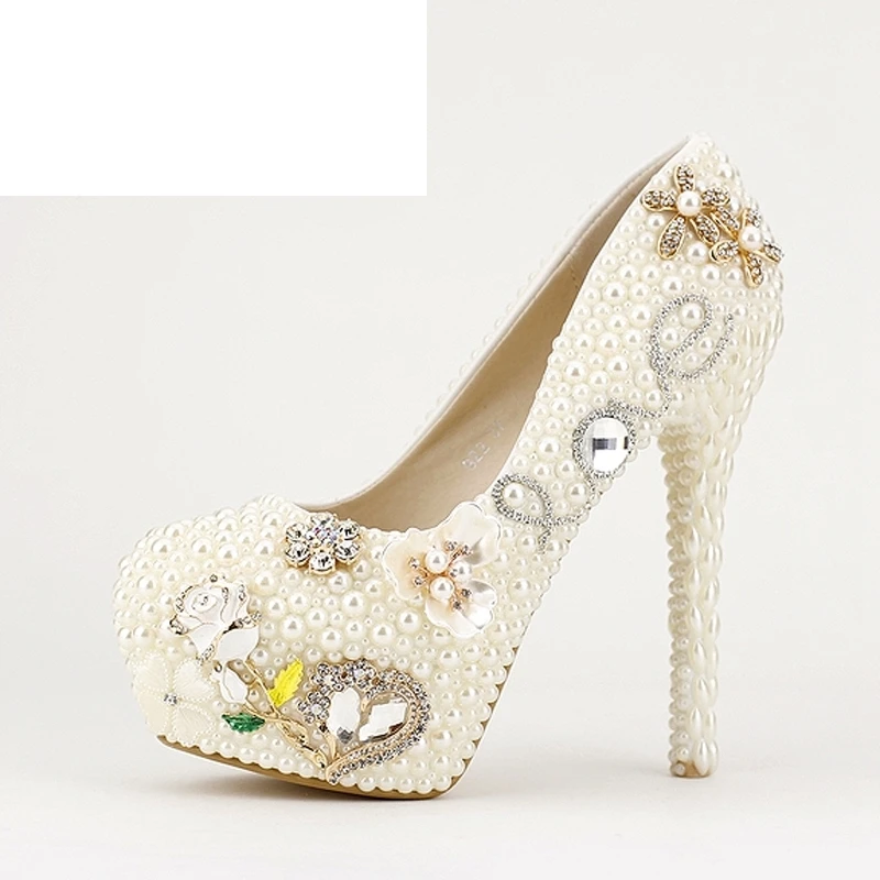 New Designer Luxurious Pearl Crystal Wedding Shoes Custom Made White Ivory Bridal Shoes Valentine's Day Love Shape Pumps
New Designer Luxurious Pearl Crystal Wedding Shoes Custom Made White Ivory Bridal Shoes Valentine's Day Love Shape Pumps