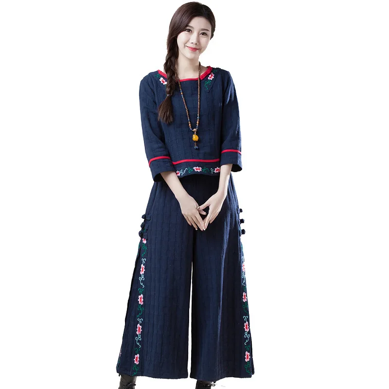2018 Spring and Summer Chinese style Twinset Embroidered Buckle decoration oversize Wide Leg Pants and Jacket Suit Women's set
2018 Spring and Summer Chinese style Twinset Embroidered Buckle decoration oversize Wide Leg Pants and Jacket Suit Women's set