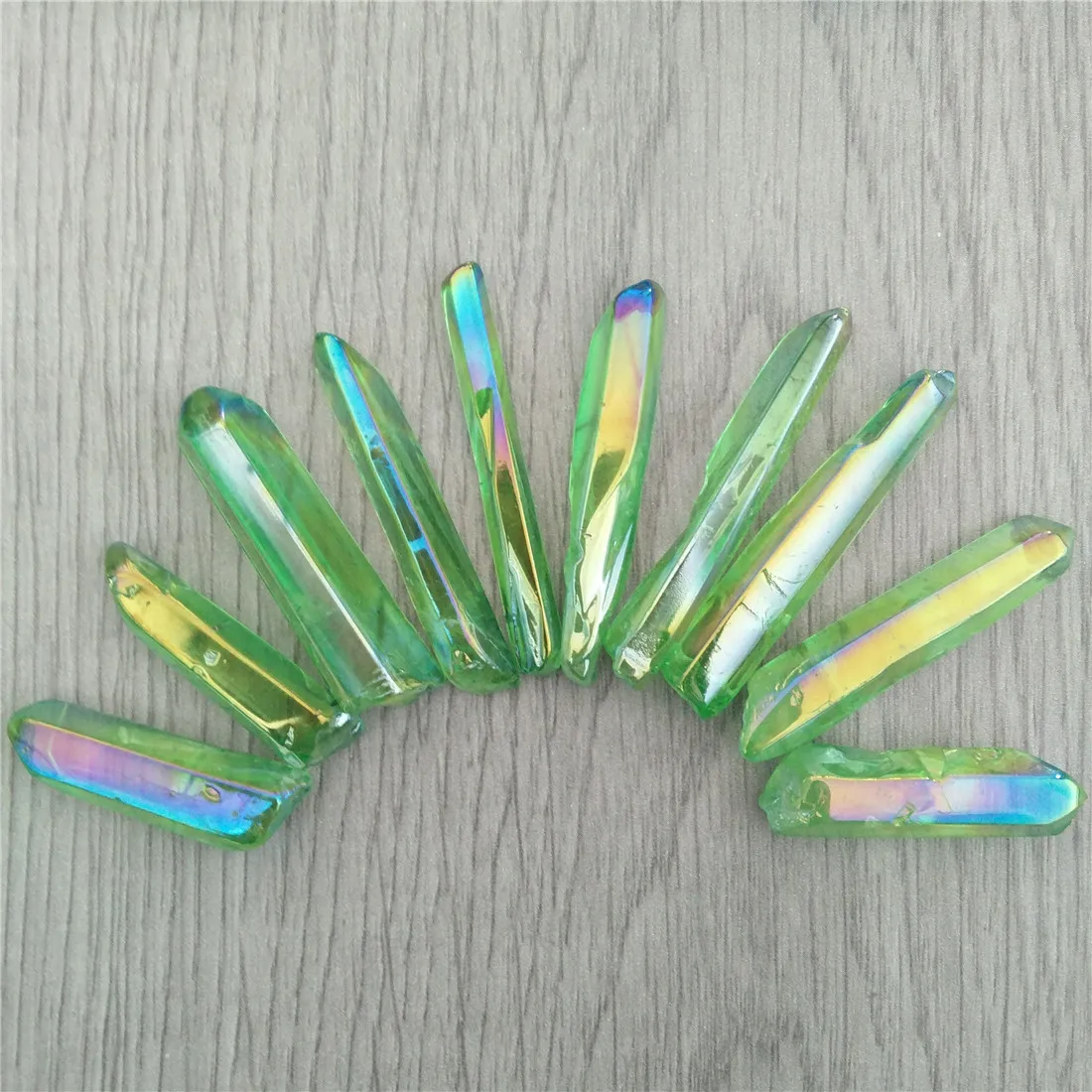 10pcs Aura quartz Point Stones Titanium Crystals Stone Wicca Healing Crystal Piedras Minerals Mineral Raw Cuarzo Piedra Cristaux
10pcs Aura quartz Point Stones Titanium Crystals Stone Wicca Healing Crystal Piedras Minerals Mineral Raw Cuarzo Piedra Cristaux