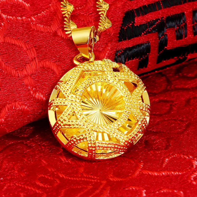 2019 Hot Vietnam Sand Gold Pendant Necklace Top Quality Brass No Fade Hollow Round Charms Necklace for Women
2019 Hot Vietnam Sand Gold Pendant Necklace Top Quality Brass No Fade Hollow Round Charms Necklace for Women
