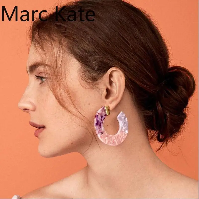 C Shape Spliced Spliced Leopard Print Acrylic Acetate Sheet Earrings Fashion Brand Boho Women Jewelry Stud Earrings -2019
C Shape Spliced Spliced Leopard Print Acrylic Acetate Sheet Earrings Fashion Brand Boho Women Jewelry Stud Earrings -2019