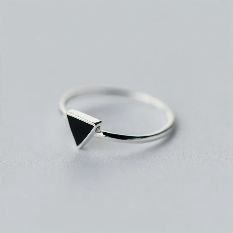 Women 925 Sterling Silver Fashion Jewelry Black Triangle Cocktail Ring Sizable 5 6 7 Girls Kids Xmas Gift
Women 925 Sterling Silver Fashion Jewelry Black Triangle Cocktail Ring Sizable 5 6 7 Girls Kids Xmas Gift