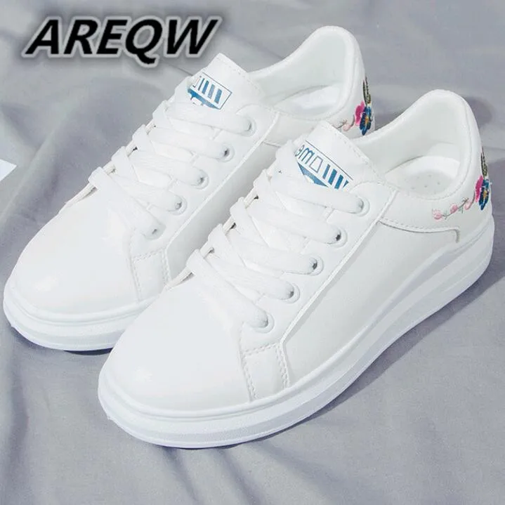 Fashion Lace Low Ladies Embroidery Flower Flat Vulcanized Shoes Breathable Mesh Odor-resistant Non-slip Sports Shoes
Fashion Lace Low Ladies Embroidery Flower Flat Vulcanized Shoes Breathable Mesh Odor-resistant Non-slip Sports Shoes