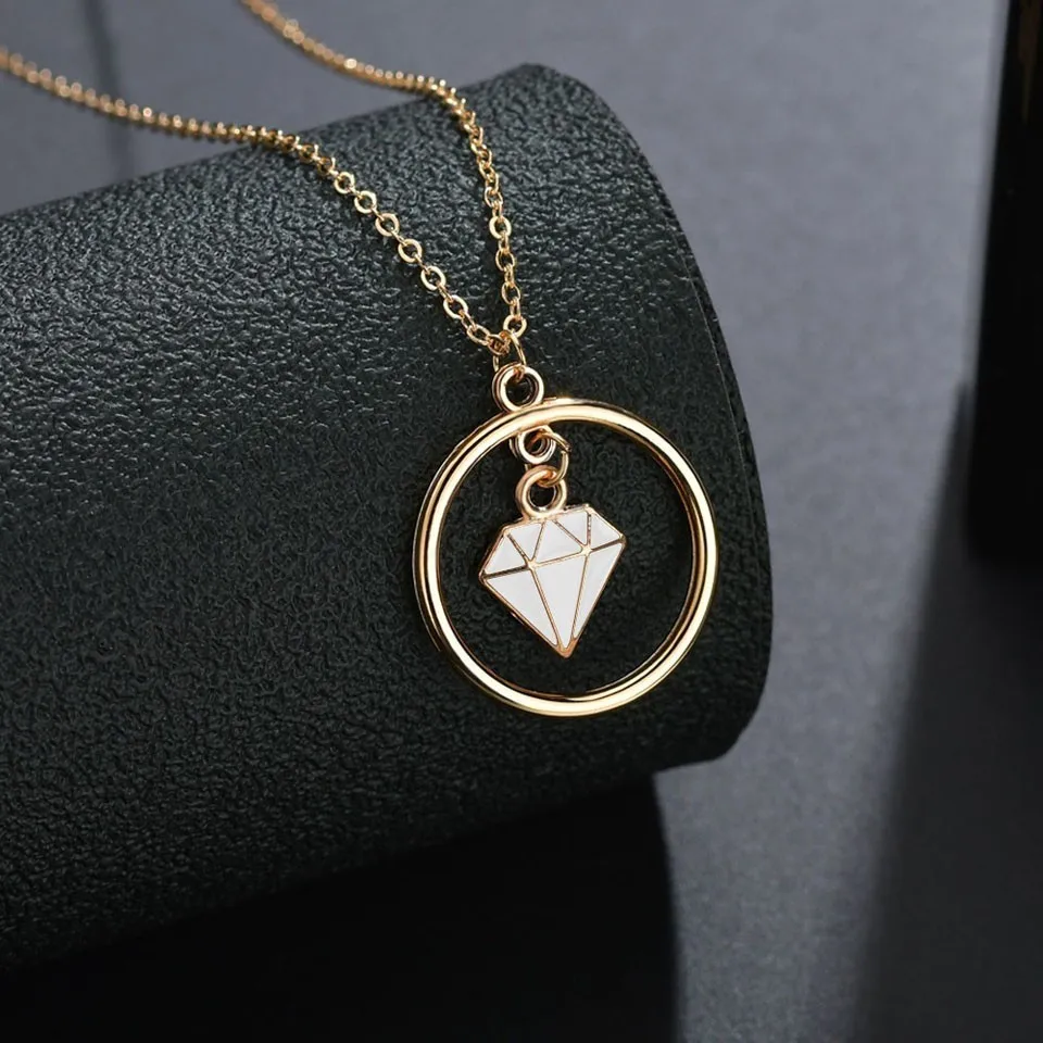 Women Fashion Pendant Necklaces Beautiful Stone In Hallow Round Korean Chain Necklaces Trendy Jewelry Handmade Wedding Jewelry
Women Fashion Pendant Necklaces Beautiful Stone In Hallow Round Korean Chain Necklaces Trendy Jewelry Handmade Wedding Jewelry