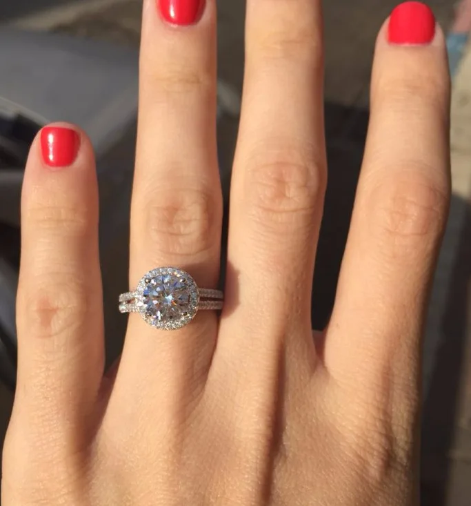 Luxury Jewelry Round Cut 925 Silver 5A White Clear CZ Zirconia Wedding Women Engagement Band Crown Ring
Luxury Jewelry Round Cut 925 Silver 5A White Clear CZ Zirconia Wedding Women Engagement Band Crown Ring