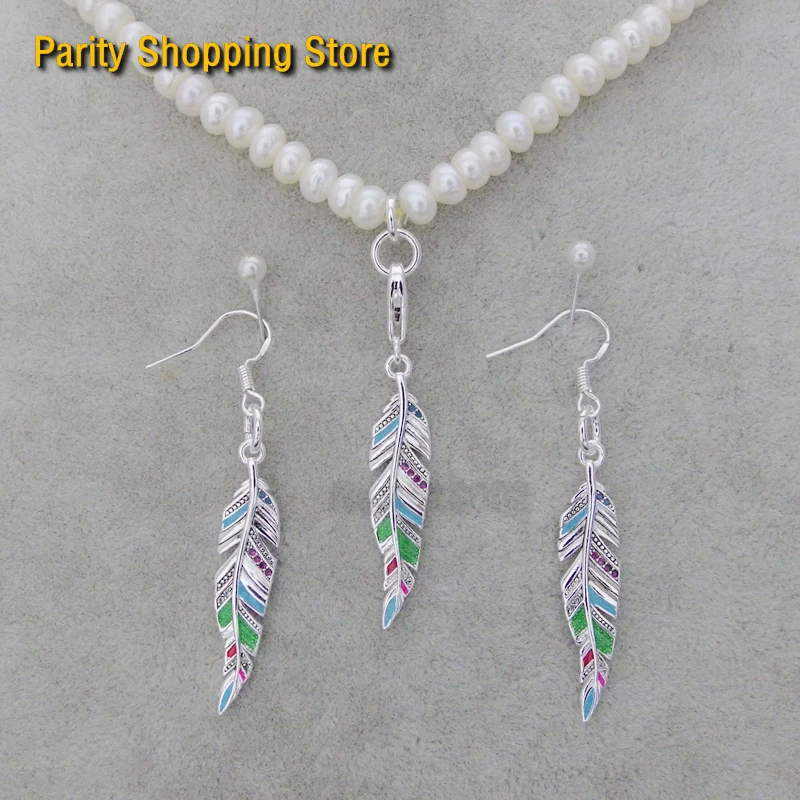 PT3193 Colorful feather 2019 New Popular decoration Silver Ts 925 Charms Pendant Fashion jewelry Good man&woman gift
PT3193 Colorful feather 2019 New Popular decoration Silver Ts 925 Charms Pendant Fashion jewelry Good man&woman gift
