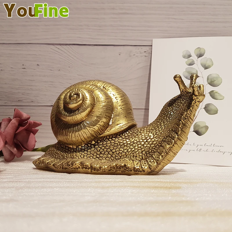 Simulation bronze snail European modern study desktop animal ornaments home accessories Creative metal crafts pure copper snail
Simulation bronze snail European modern study desktop animal ornaments home accessories Creative metal crafts pure copper snail